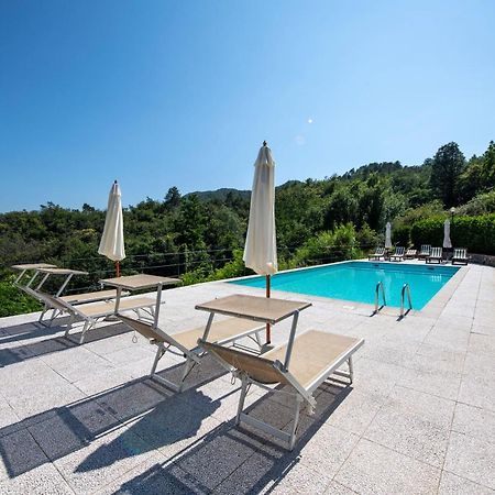 211 - Appartamento Acacia, Terrazza Giardino E Piscina Карро Экстерьер фото