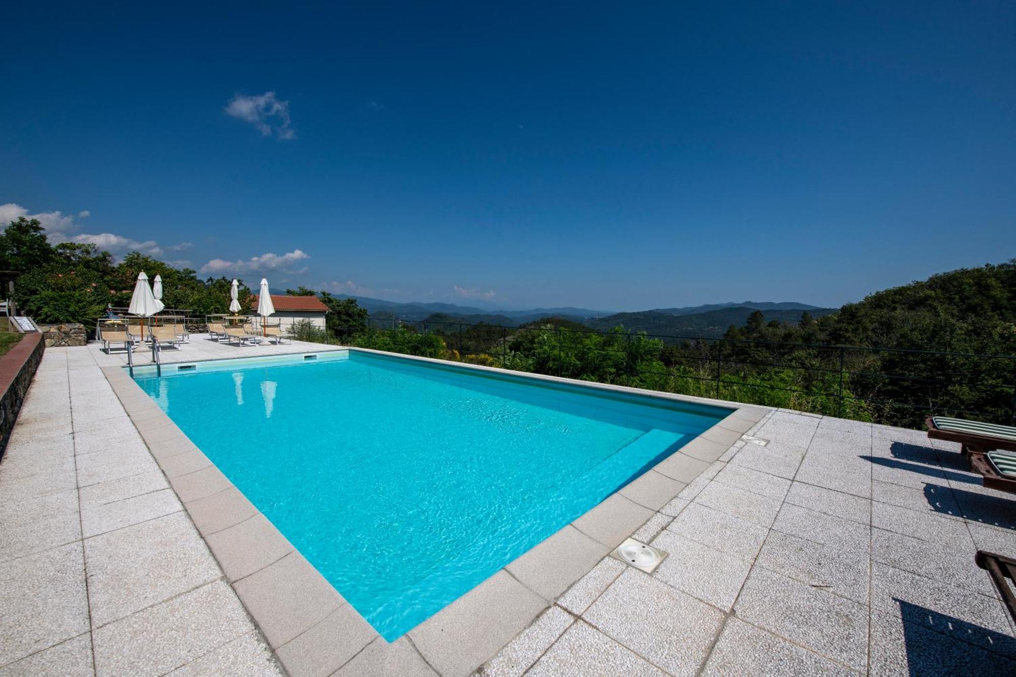 211 - Appartamento Acacia, Terrazza Giardino E Piscina Карро Экстерьер фото