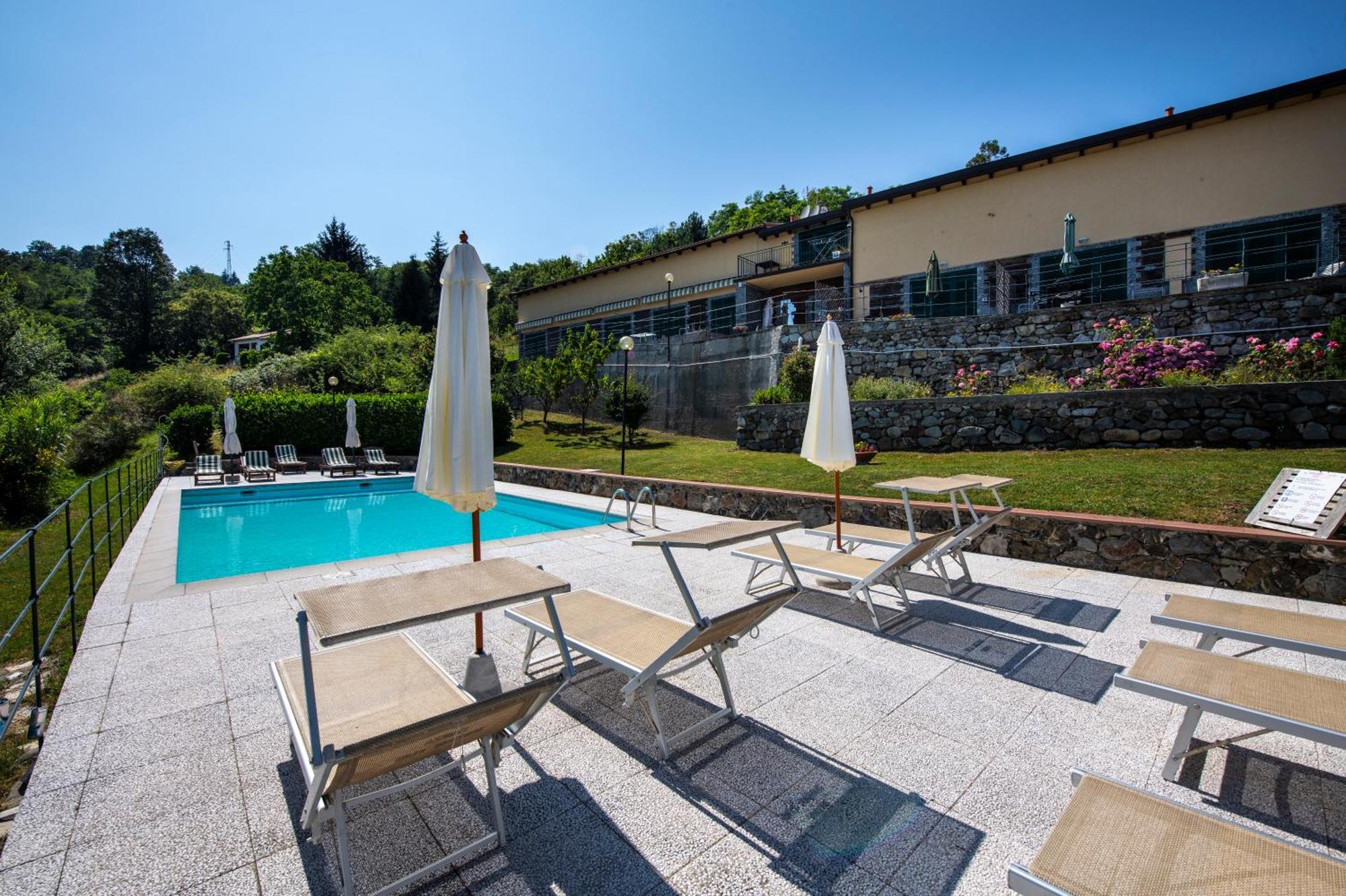 211 - Appartamento Acacia, Terrazza Giardino E Piscina Карро Экстерьер фото